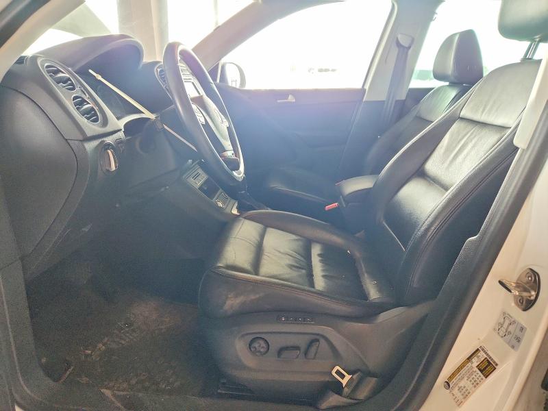 Продаж на аукціоні авто 2017 Volkswagen Tiguan, vin: WVGUV7AX0HK037522, номер лоту: 60693826