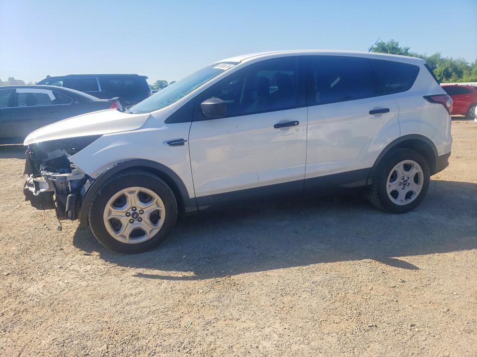 62955376 :رقم المزاد ، 1FMCU0F72JUA67677 vin ، 2018 Ford Escape مزاد بيع