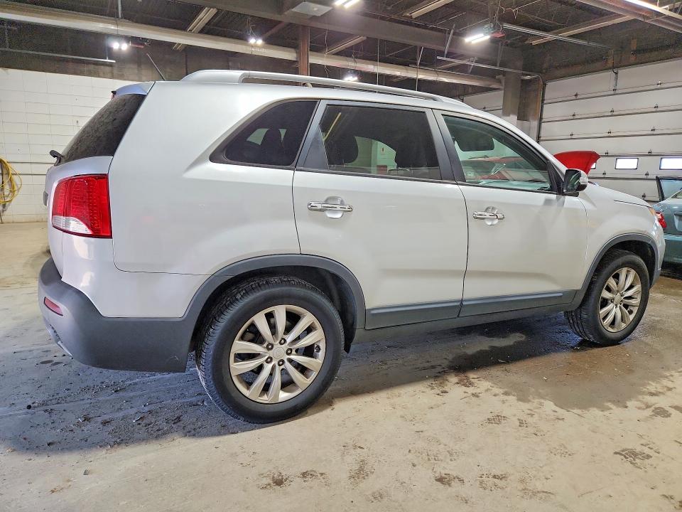 Продаж на аукціоні авто 2011 Kia Sorento, vin: 5XYKT4A25BG054088, номер лоту: 61323346