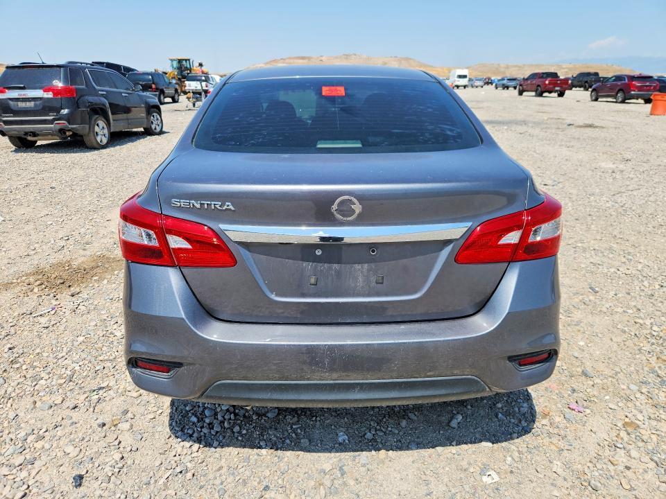 63059146 :رقم المزاد ، 3N1AB7AP5JY305958 vin ، 2018 Nissan Sentra مزاد بيع