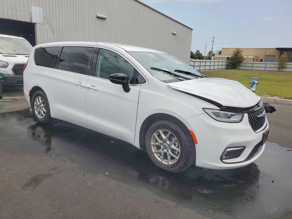 Продажа на аукционе авто 2024 Chrysler Pacifica, vin: 2C4RC1BG5RR182361, номер лота: 60412666