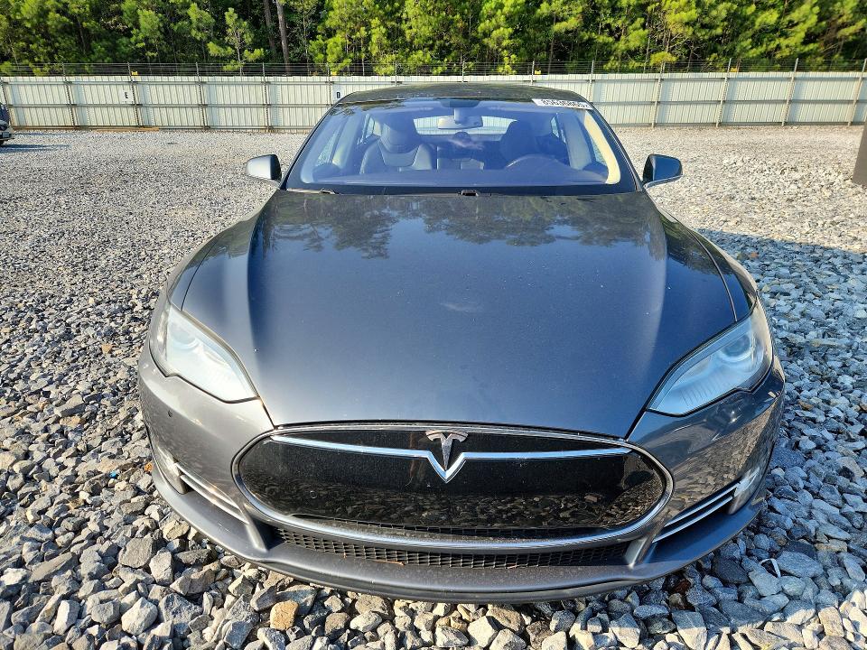 Продаж на аукціоні авто 2013 Tesla Model S, vin: 5YJSA1CP0DFP23682, номер лоту: 85636865