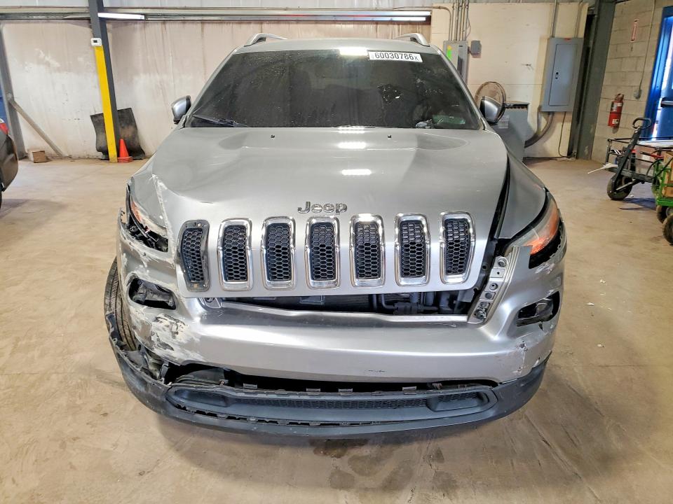 2015 Jeep Cherokee მანქანა იყიდება აუქციონზე, vin: 1C4PJMCS4FW565471, აუქციონის ნომერი: 60030786