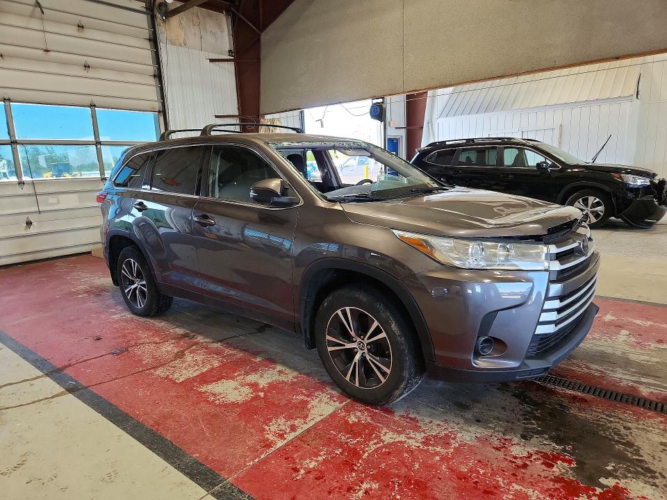 Продаж на аукціоні авто 2019 Toyota Highlander, vin: 5TDBZRFH6KS950430, номер лоту: 62350896