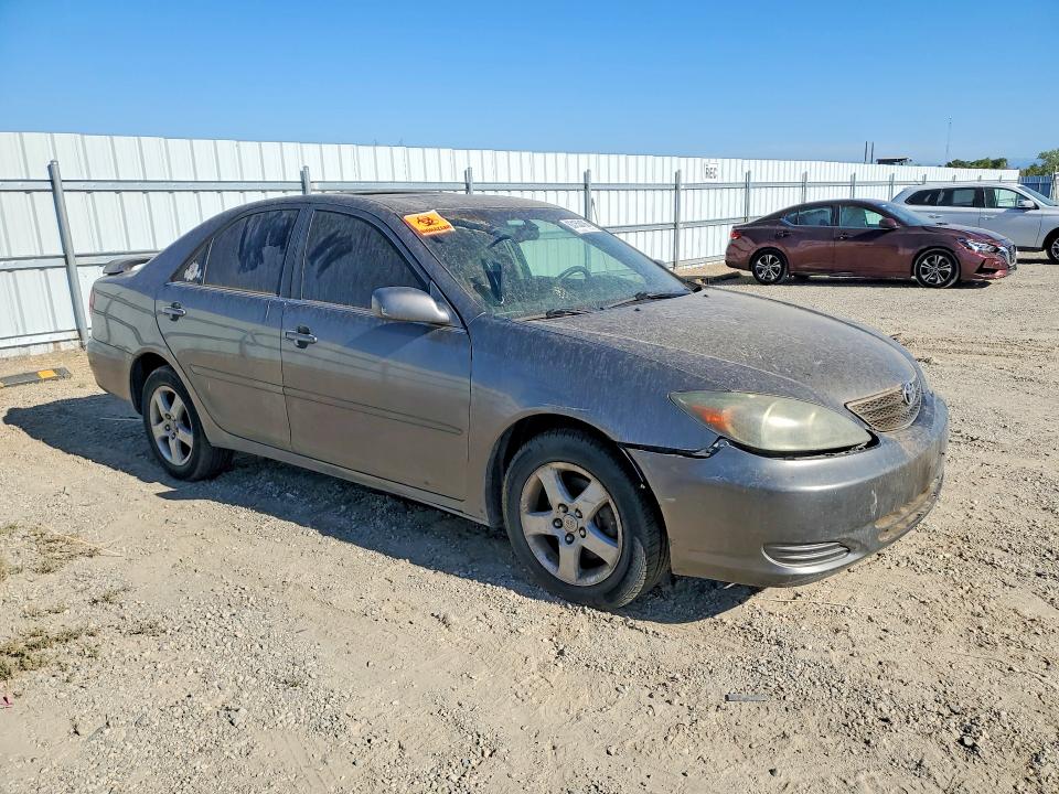 2003 Toyota Camry მანქანა იყიდება აუქციონზე, vin: 4T1BE32K33U785570, აუქციონის ნომერი: 63153186