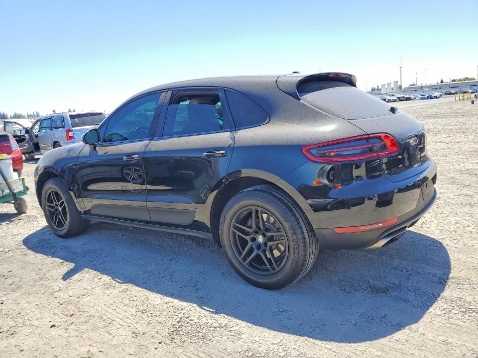 60891296 :رقم المزاد ، WP1AA2A52JLB21098 vin ، 2018 Porsche Macan مزاد بيع