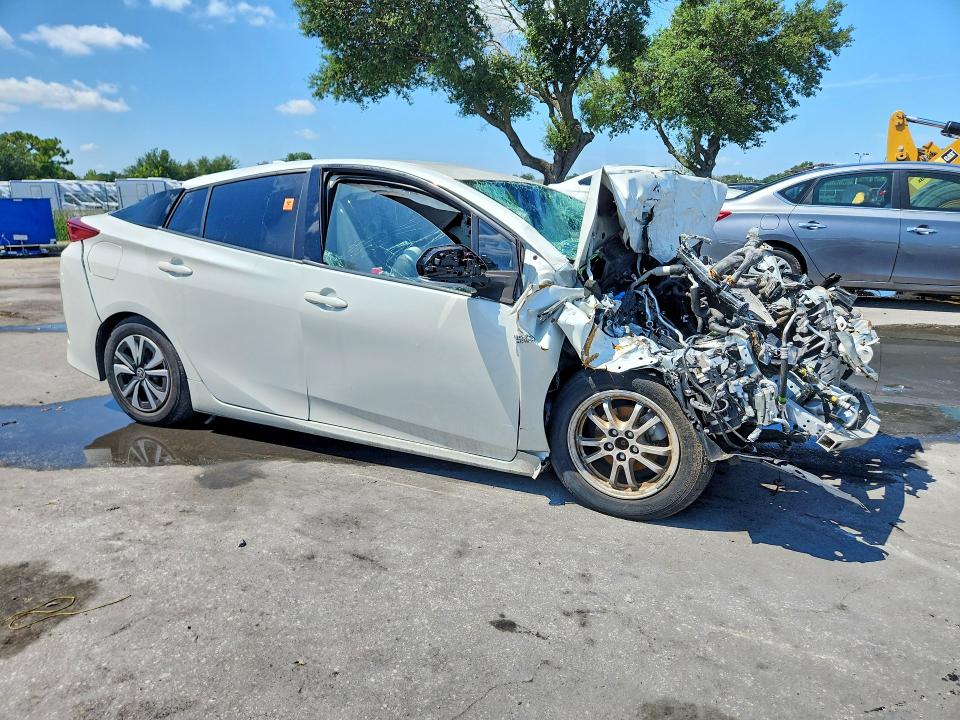 59896166 :رقم المزاد ، JTDKARFP5H3028143 vin ، 2017 Toyota Prius Prime مزاد بيع