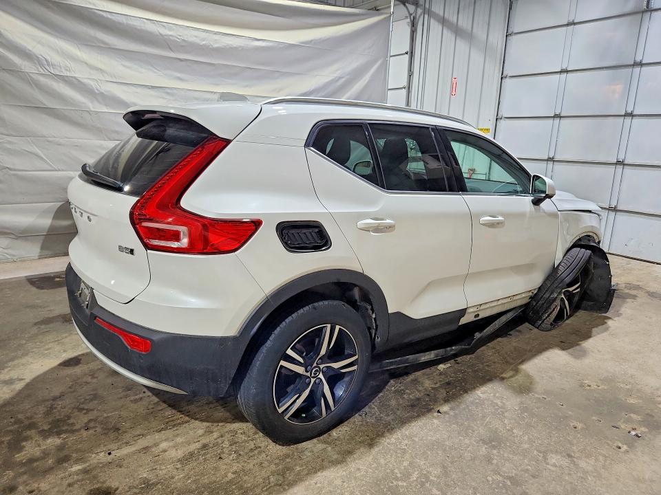 Продаж на аукціоні авто 2023 Volvo Xc40, vin: YV4L12UNXP2953175, номер лоту: 62067646