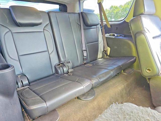 2015 Chevrolet Suburban მანქანა იყიდება აუქციონზე, vin: 1GNSKKKC8FR722852, აუქციონის ნომერი: 61456236