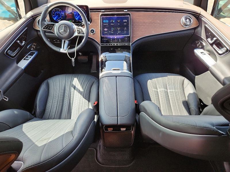 61639036 :رقم المزاد ، 4JGGM2BB8PA020865 vin ، 2023 Mercedes-benz Eqe Suv مزاد بيع