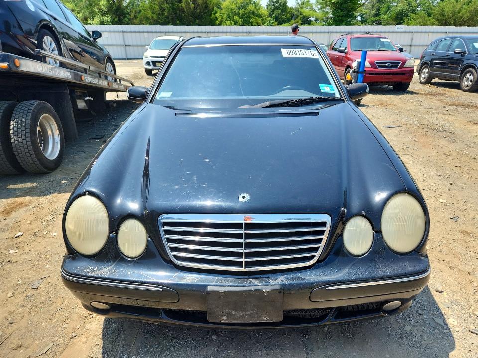 2002 Mercedes-benz E მანქანა იყიდება აუქციონზე, vin: WDBJF65J52B422570, აუქციონის ნომერი: 60815176