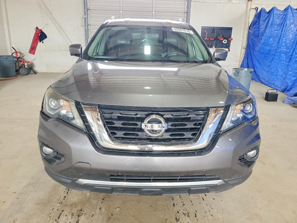 Продажа на аукционе авто 2017 Nissan Pathfinder, vin: 5N1DR2MM1HC673885, номер лота: 62607616