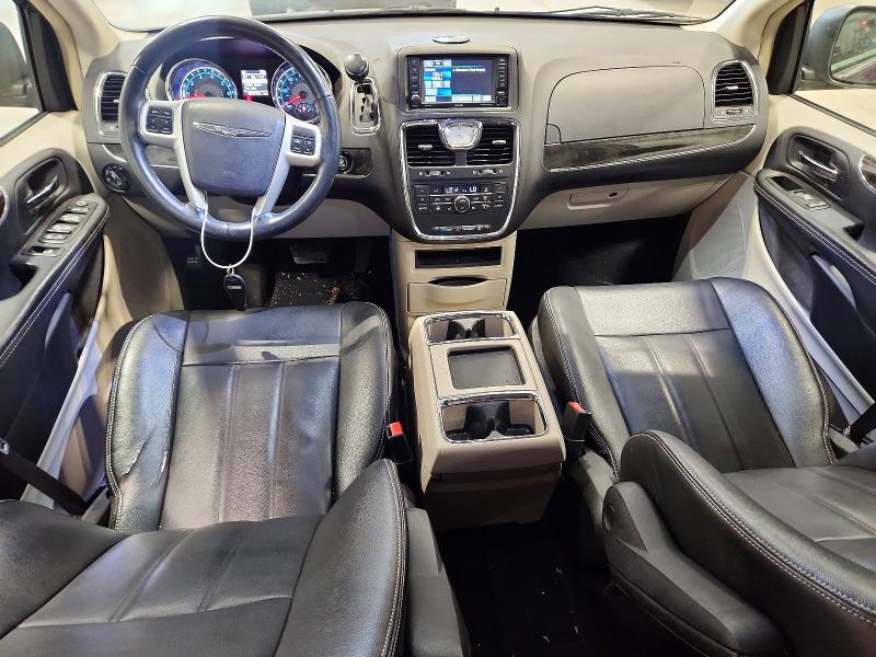 63351376 :رقم المزاد ، 2C4RC1BG0FR583134 vin ، 2015 Chrysler Town & Country مزاد بيع