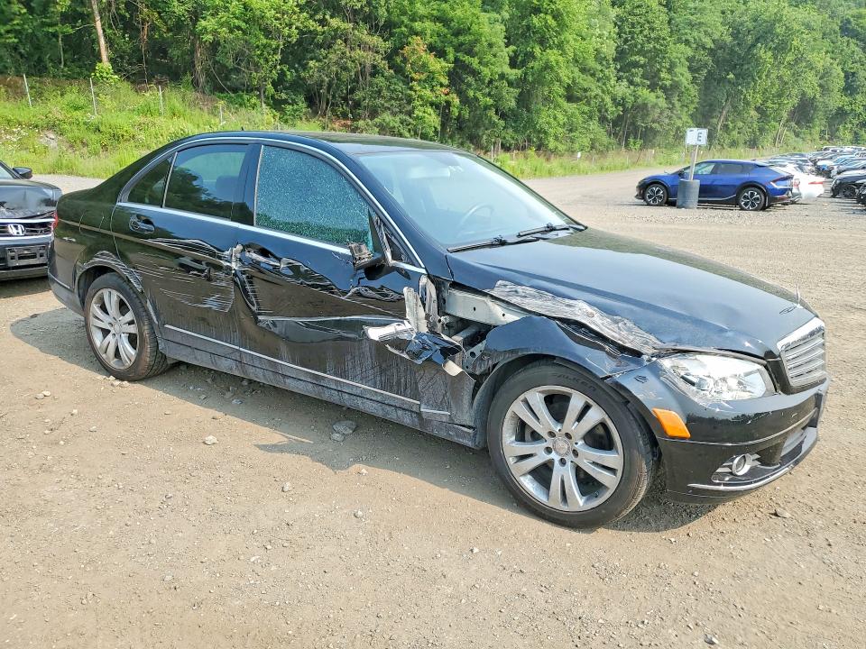 60447866 :رقم المزاد ، WDDGF8BB0BR134053 vin ، 2011 Mercedes-benz C مزاد بيع