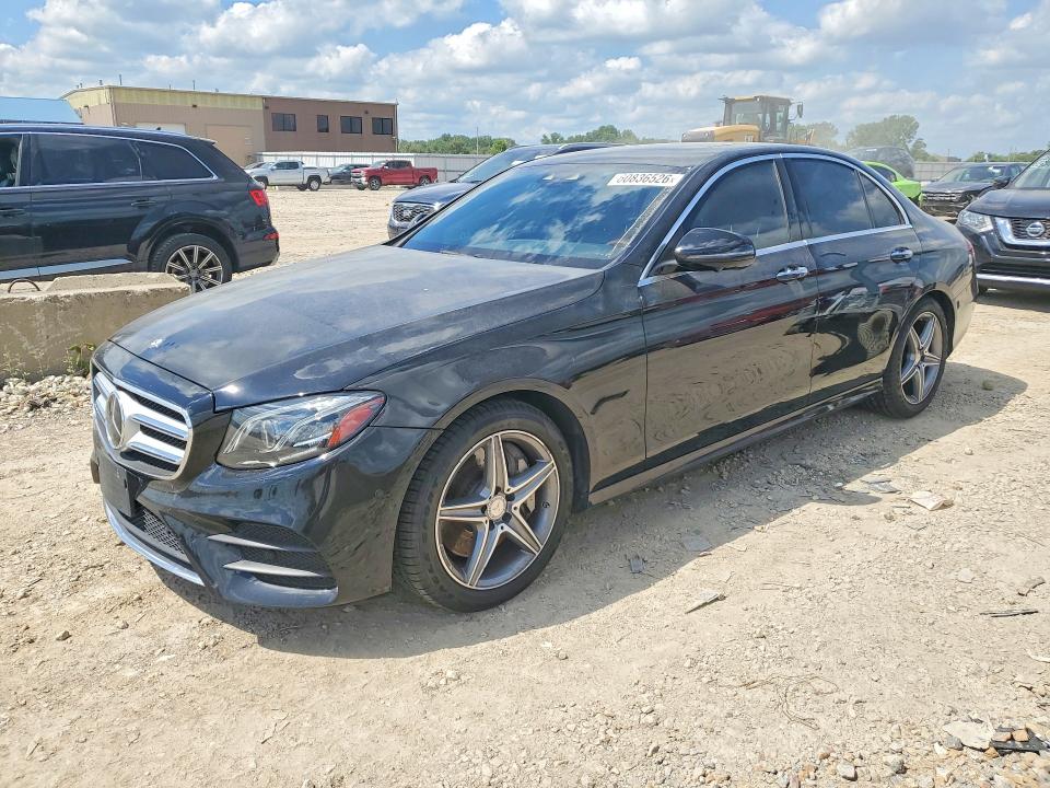 60836526 :رقم المزاد ، WDDZF4KB2HA077444 vin ، 2017 Mercedes-benz E مزاد بيع