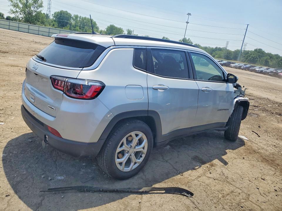 60653346 :رقم المزاد ، 3C4NJDBN8RT136797 vin ، 2024 Jeep Compass مزاد بيع