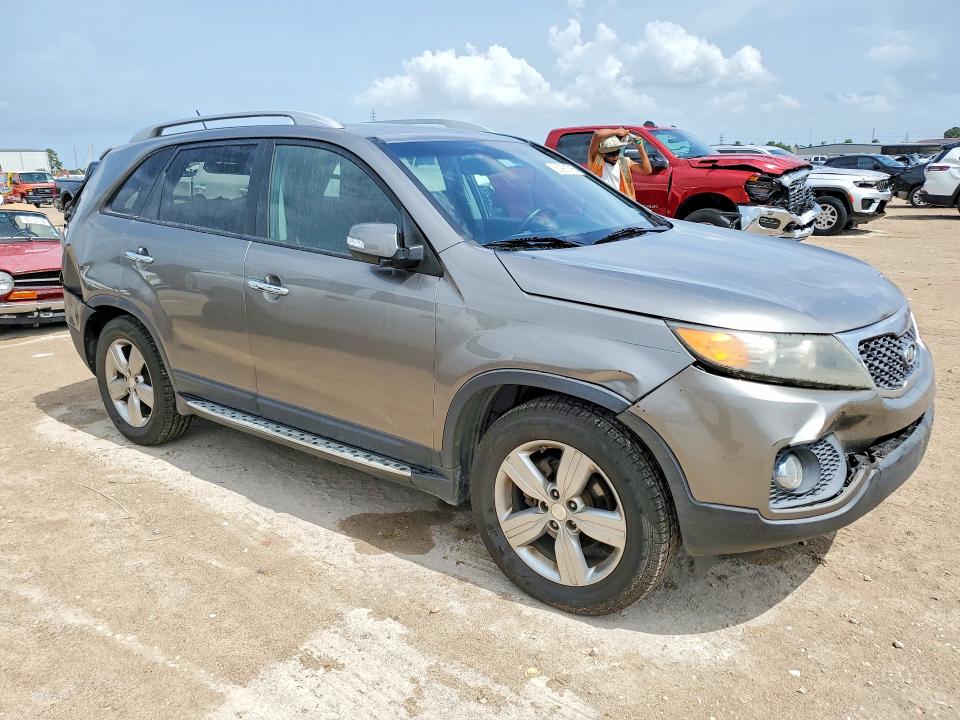60991716 :رقم المزاد ، 5XYKU4A22DG361721 vin ، 2013 Kia Sorento مزاد بيع