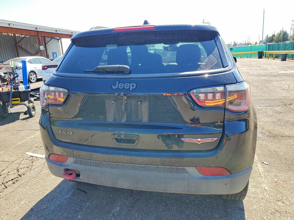 2017 Jeep Compass მანქანა იყიდება აუქციონზე, vin: 3C4NJDDB6HT641173, აუქციონის ნომერი: 61089906