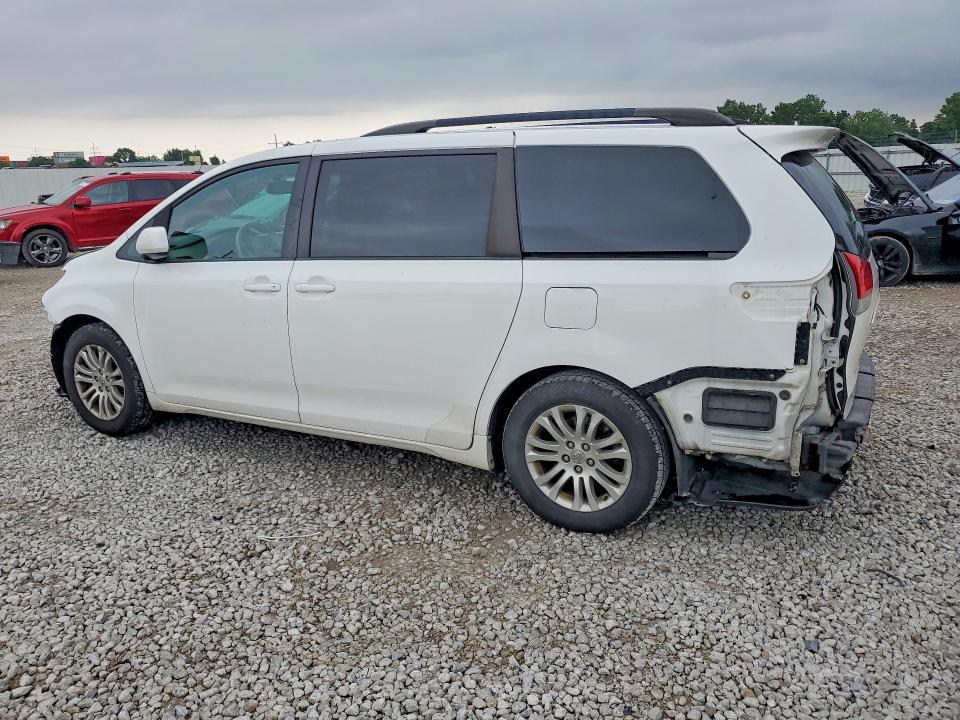 59669826 :رقم المزاد ، 5TDYK3DC3ES444268 vin ، 2014 Toyota Sienna مزاد بيع