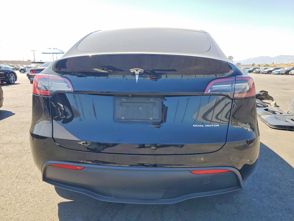 Продажа на аукционе авто 2022 Tesla Model Y, vin: 7SAYGDEE2NF409753, номер лота: 60834696
