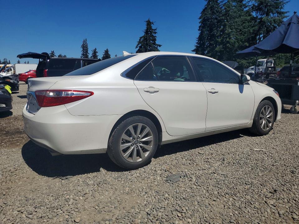 2017 Toyota Camry მანქანა იყიდება აუქციონზე, vin: 4T1BF1FK9HU717972, აუქციონის ნომერი: 63387146