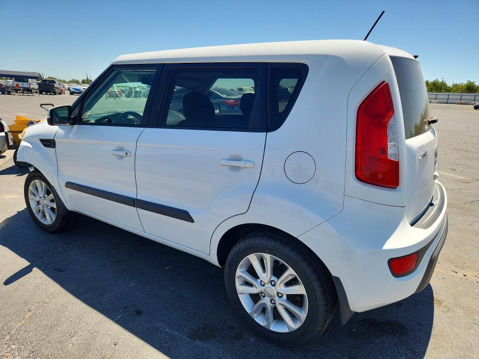 2013 Kia Soul მანქანა იყიდება აუქციონზე, vin: KNDJT2A65D7754745, აუქციონის ნომერი: 61492736