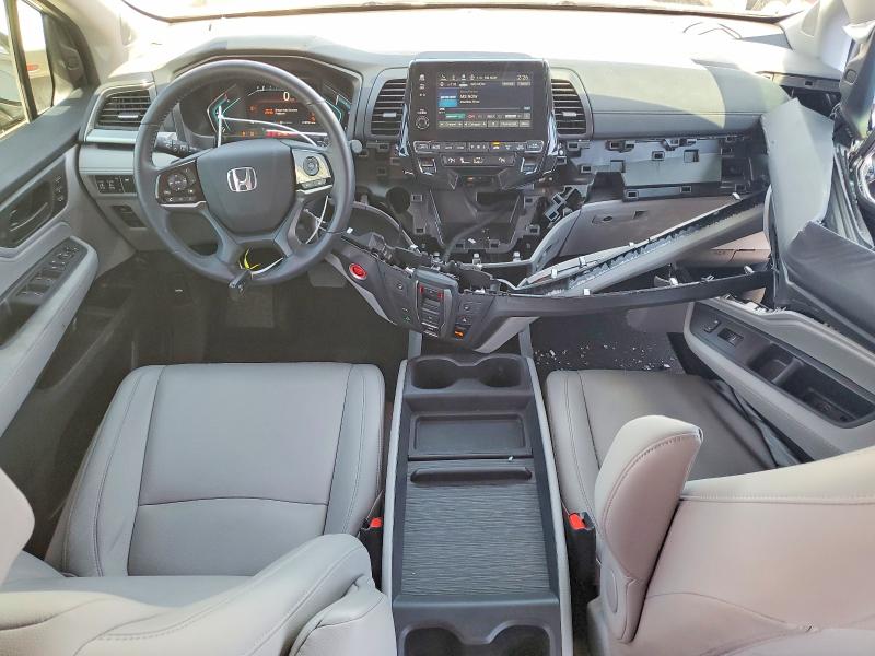 60698486 :رقم المزاد ، 5FNRL6H78KB077139 vin ، 2019 Honda Odyssey مزاد بيع