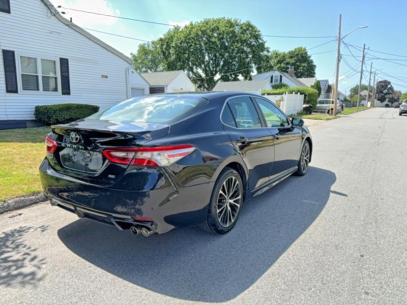 2018 Toyota Camry მანქანა იყიდება აუქციონზე, vin: 4T1B11HK8JU660245, აუქციონის ნომერი: 60044296