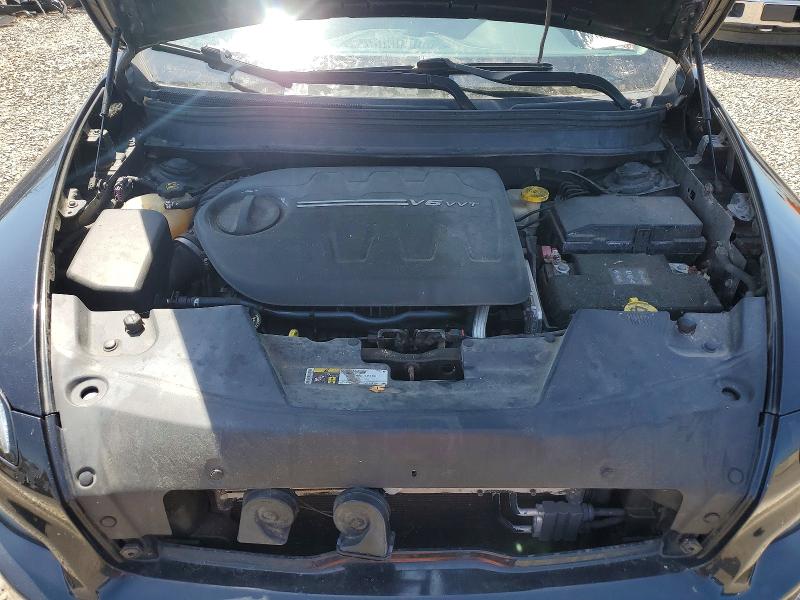 60244096 :رقم المزاد ، 1C4PJLCS5EW293232 vin ، 2014 Jeep Cherokee مزاد بيع