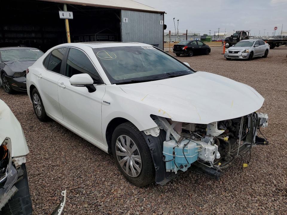 60814116 :رقم المزاد ، 4T1E31AK7LU525388 vin ، 2020 Toyota Camry مزاد بيع