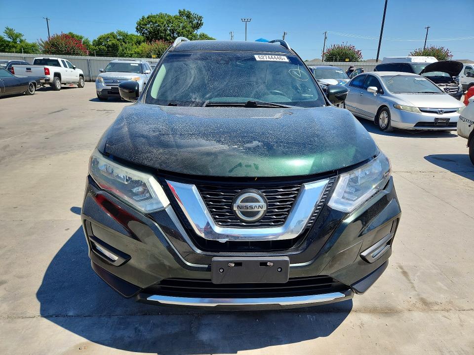 Продажа на аукционе авто 2018 Nissan Rogue, vin: 5N1AT2MT0JC797972, номер лота: 62744446