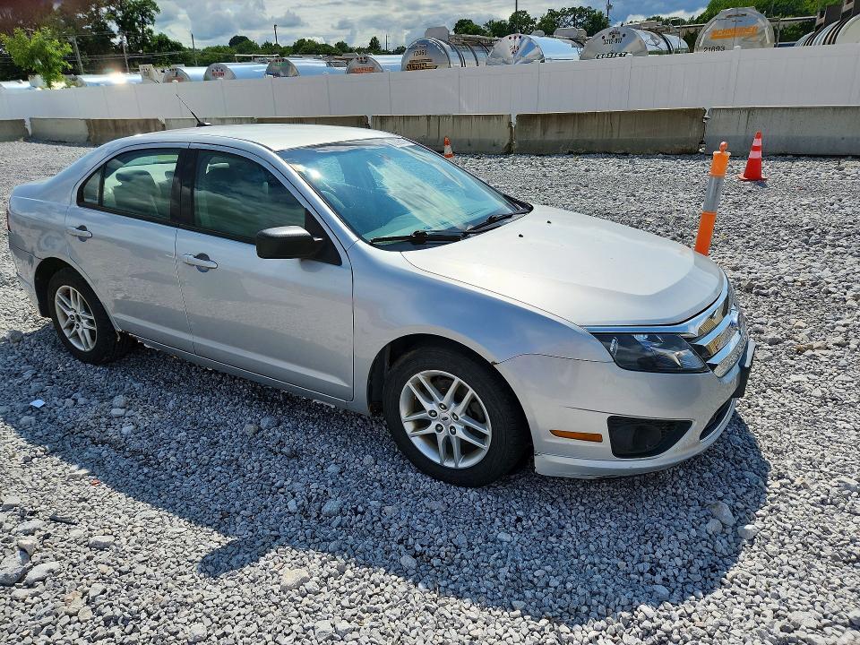 Продажа на аукционе авто 2010 Ford Fusion, vin: 3FAHP0GA3AR208488, номер лота: 62296176
