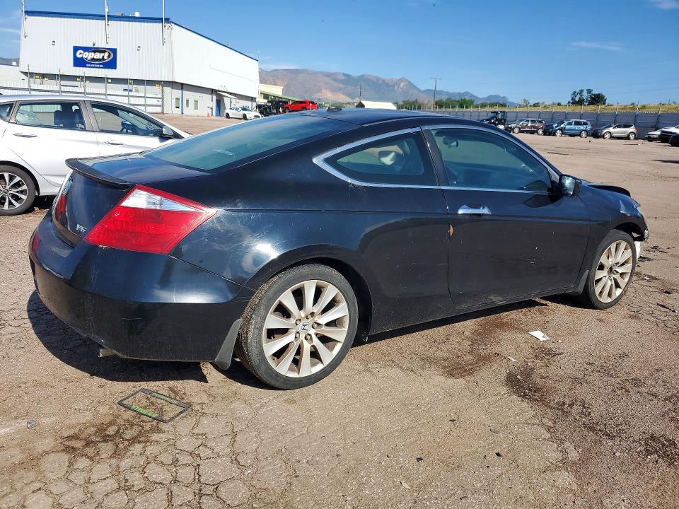 62880946 :رقم المزاد ، 1HGCS22828A010025 vin ، 2008 Honda Accord مزاد بيع