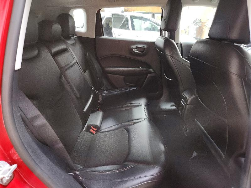 61299966 :رقم المزاد ، 3C4NJDBB0JT115128 vin ، 2018 Jeep Compass مزاد بيع