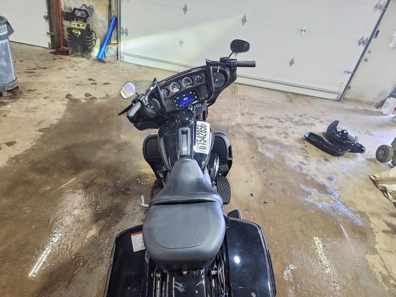 61542856 :رقم المزاد ، 1HD1KEF10MB647079 vin ، 2021 Harley-davidson Flhtk مزاد بيع