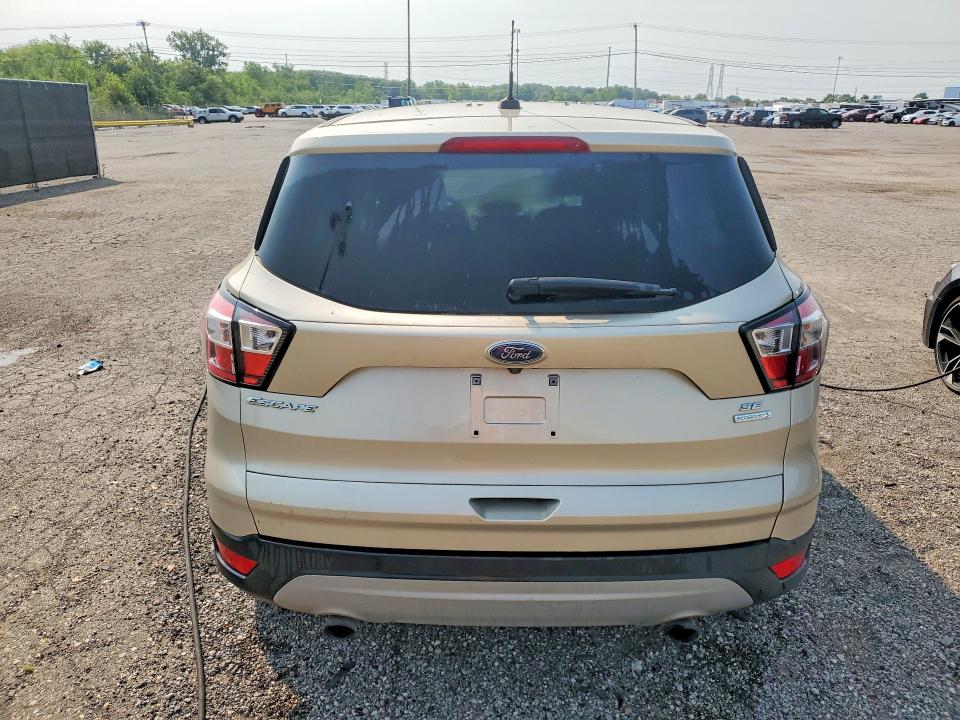 2017 Ford Escape მანქანა იყიდება აუქციონზე, vin: 1FMCU0GD7HUE06674, აუქციონის ნომერი: 60916816