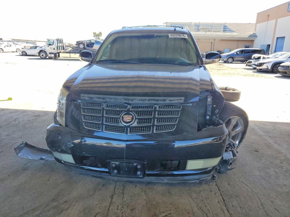 2010 Cadillac Escalade მანქანა იყიდება აუქციონზე, vin: 1GYUKEEJ3AR167406, აუქციონის ნომერი: 63229676