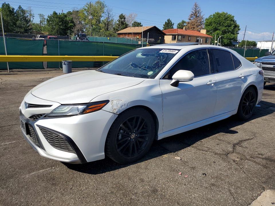 Aukcja sprzedaży 2022 Toyota Camry, vin: 4T1K31AK7NU040951, numer aukcji: 61678986