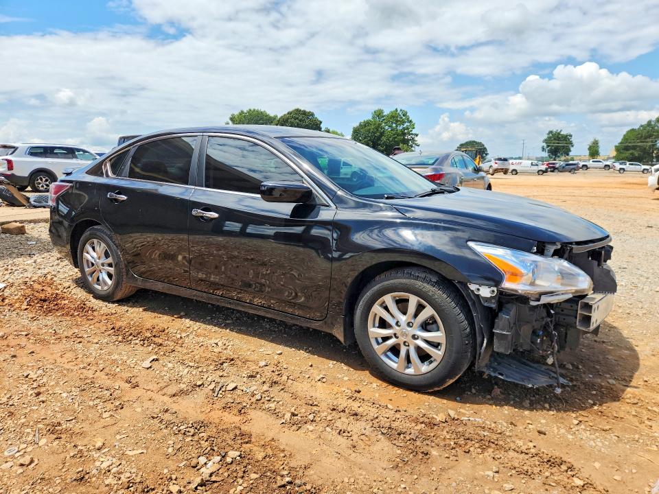 2015 Nissan Altima მანქანა იყიდება აუქციონზე, vin: 1N4AL3AP4FC153177, აუქციონის ნომერი: 60692946