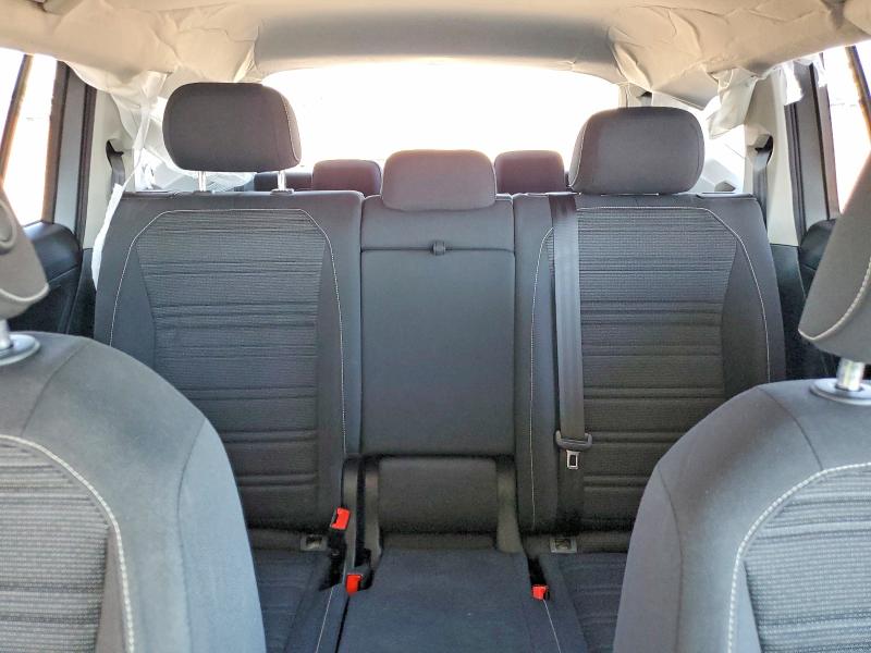 61622156 :رقم المزاد ، 3VV1B7AX0NM058019 vin ، 2022 Volkswagen Tiguan مزاد بيع