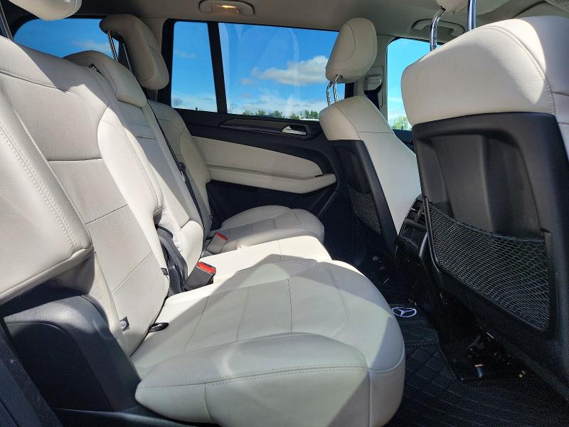 58960056 :رقم المزاد ، 4JGDF6EE0JB036912 vin ، 2018 Mercedes-benz Gls مزاد بيع