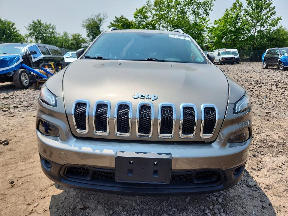 2017 Jeep Cherokee მანქანა იყიდება აუქციონზე, vin: 1C4PJMCS9HW552427, აუქციონის ნომერი: 61516996