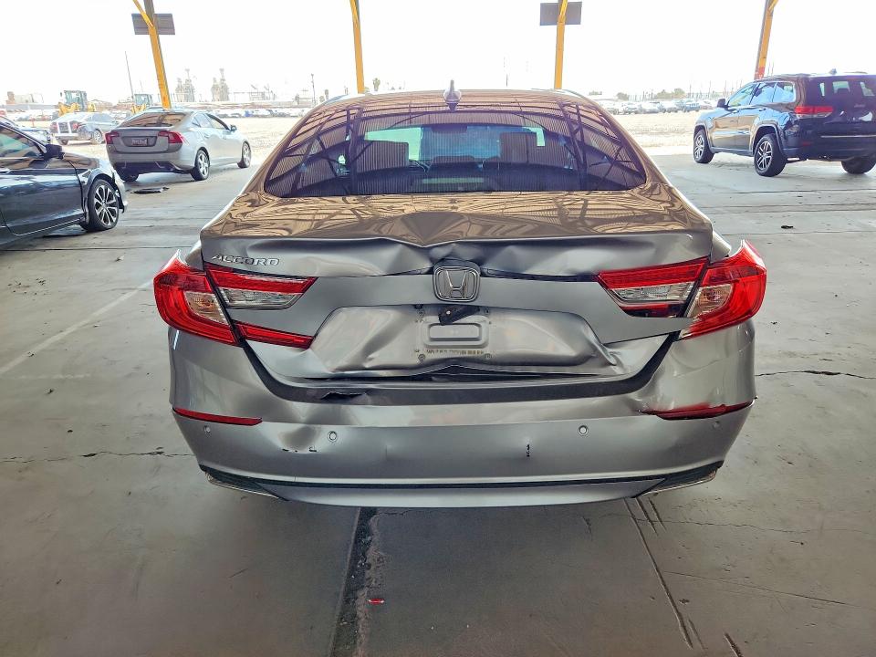 Продажа на аукционе авто 2021 Honda Accord, vin: 1HGCV1F51MA018984, номер лота: 61956426