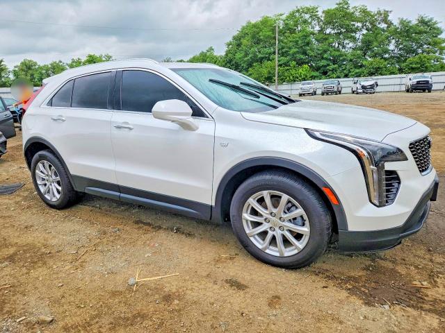 61520946 :رقم المزاد ، 1GYFZBR43PF103433 vin ، 2023 Cadillac Xt4 مزاد بيع