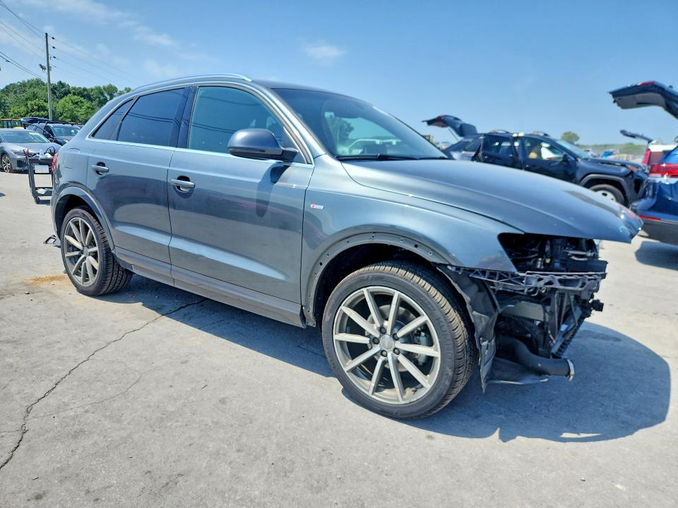 Продажа на аукционе авто 2018 Audi Q3, vin: WA1JCCFS7JR019349, номер лота: 62913496