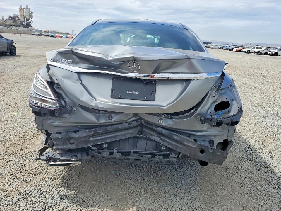 2016 Mercedes-benz C მანქანა იყიდება აუქციონზე, vin: 55SWF4JB4GU145066, აუქციონის ნომერი: 61196376