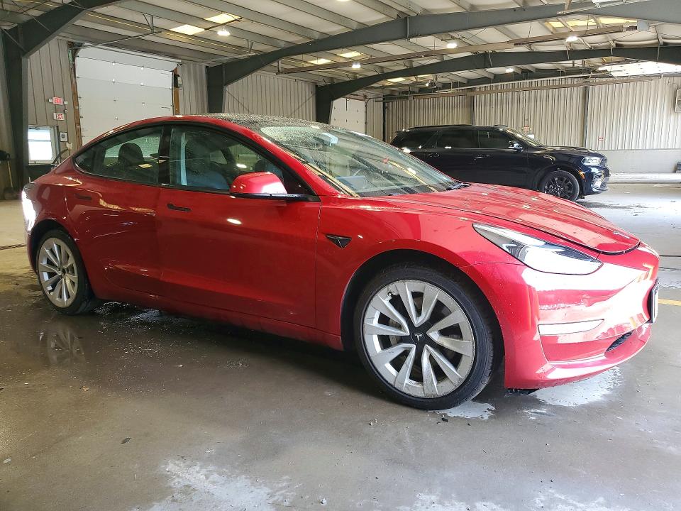 60666956 :رقم المزاد ، 5YJ3E1EA3NF371300 vin ، 2022 Tesla Model 3 مزاد بيع