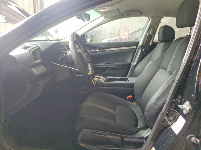 61724846 :رقم المزاد ، 2HGFC2F58JH000486 vin ، 2018 Honda Civic مزاد بيع