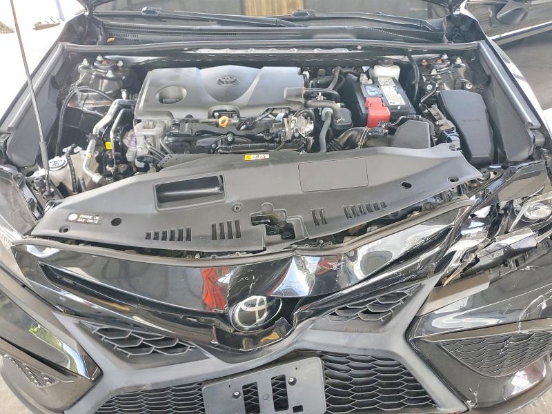 61911216 :رقم المزاد ، 4T1G11AK9MU608482 vin ، 2021 Toyota Camry مزاد بيع