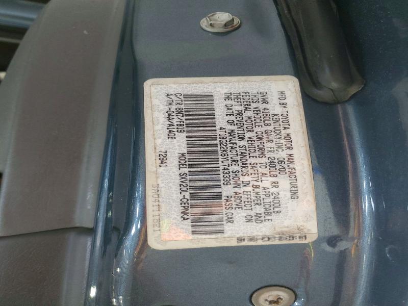 62430406 :رقم المزاد ، 4T1BG22K6YU743339 vin ، 2000 Toyota Camry مزاد بيع
